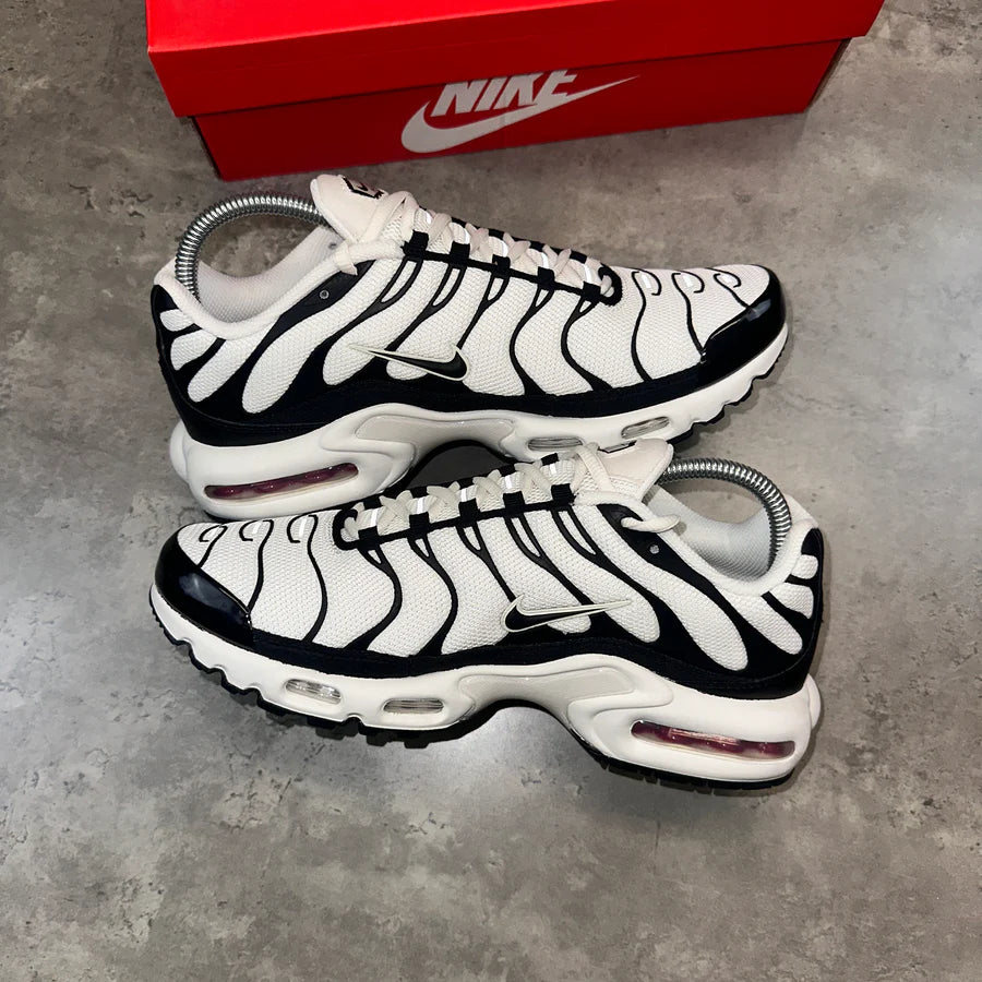 Nike Air Max TN's 'White Panda'